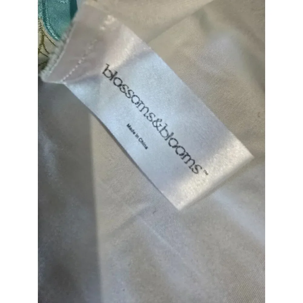 blossoms and blooms pre owned